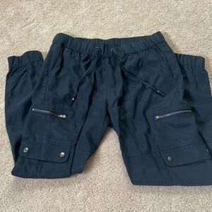 Women’s Cargo Jogger Pants - Slim Fit